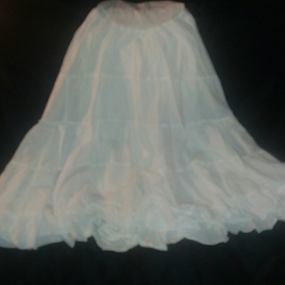 White tiered maternity skirt